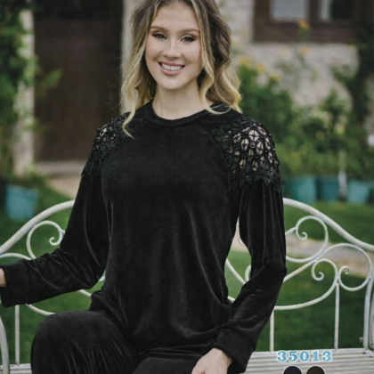 بجامة مخمل بأكمام طويلة للنساء لون أسود