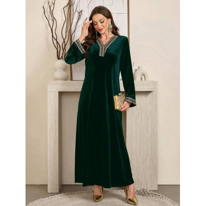 فستان مزخرف تراثي نسائي لون اخضر