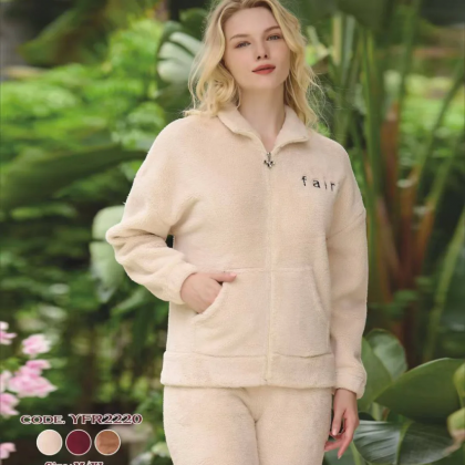 بجامة فرو نسائية قطعتين بسحاب لون بيج فاتح