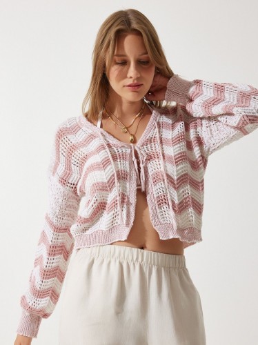 بلوزة خريفي لون زهري وبيج