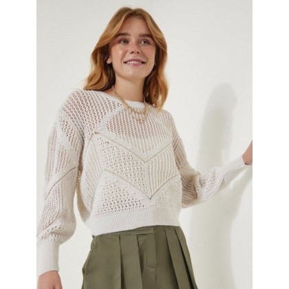 بلوز شتوي مخرم لون اوف ايت