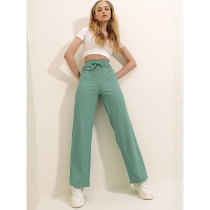 بنطلون قماش مع رباط