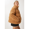 جاكيت فرو قصير ستاتي لون بني