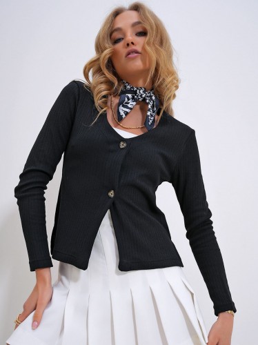 جاكيت ستاتي قصير أسود