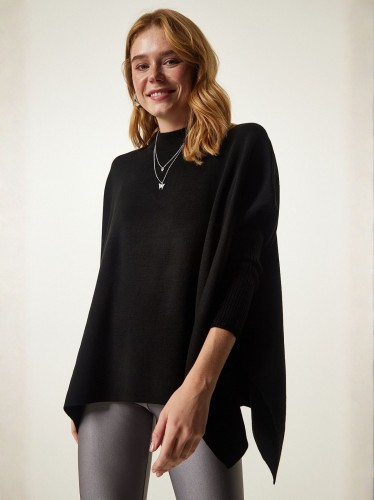 بلوزة ستاتي سادة وسيعة لون أسود