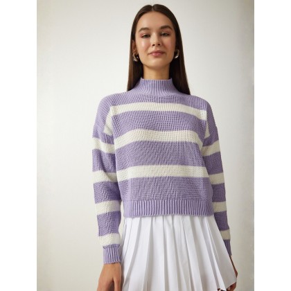 بلوز صوف نهدي مخطط باللون الابيض