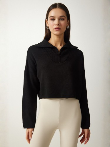 بلوز شتوي مع سحاب عن القبة باللون الاسود