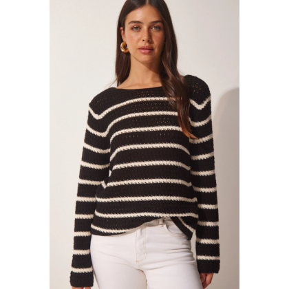 بلوز شتوي اسود مخططة