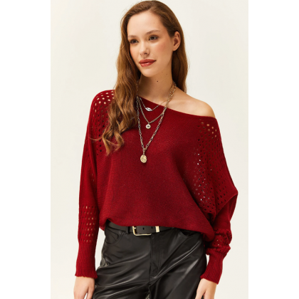 بلوز مخرمة احمر