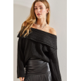 بلوز بتصميم مفتوح الكتف للنساء لون اسود