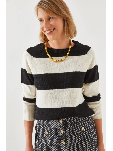 بلوزة ستاتي شتوي مخطط أسود وبيج