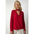 بلوز شتوي نسائي لون احمر