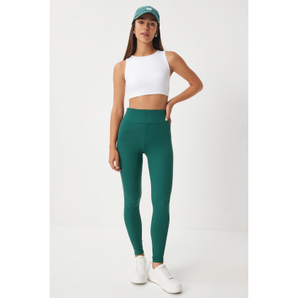 فيزون نسائي لون اخضر