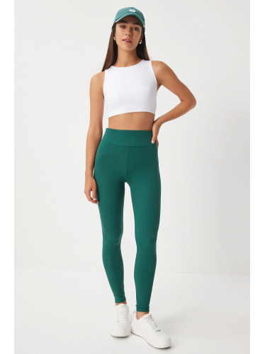 فيزون ستاتي لون أخضر