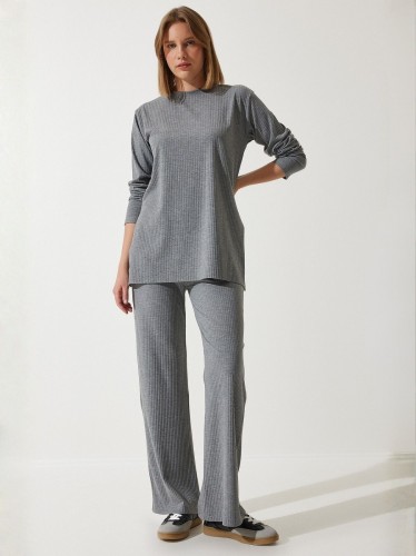 طقم ستاتي لون سكني قطعتين بنطلون وبلوزة