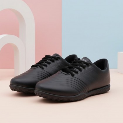 حذاء رياضي للأطفال والشباب لون أسود