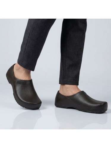 حذاء وبابوج بونتو بلو Punto Blue الطبي للرجال لون أسود