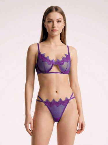 طقم قطعتين صدرية وكلوت نسائي لون بنفسجي