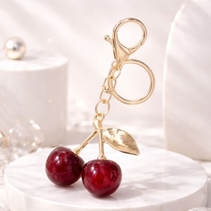 ميدالية بتصميم كرز