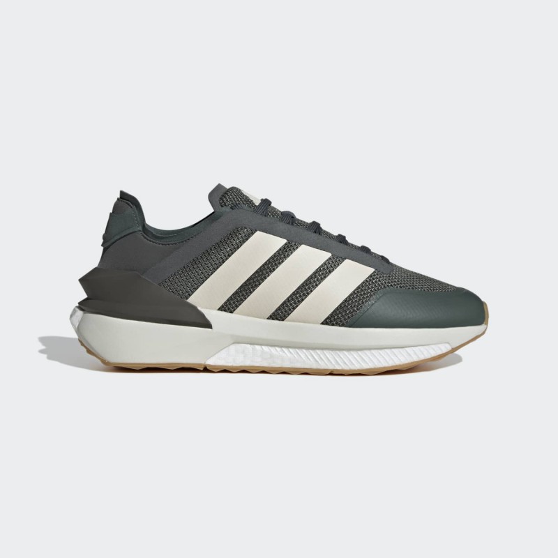 أحذية رياضية رجالي — adidas Men's Avryn Shoes - White