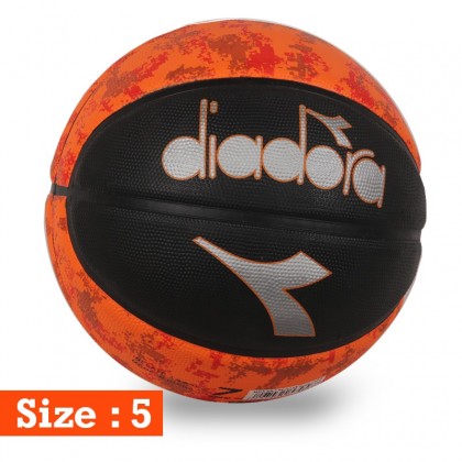 كرة سلة جلد خشن ( المقاس 5 ) Diadora