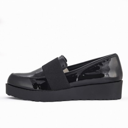 Marc Ecko Women Medic Shoe