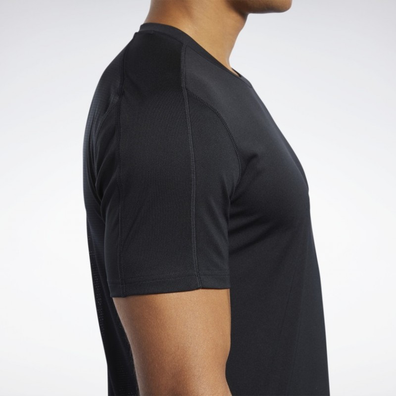 Reebok WOR COMM SS TECH TEE - Mart Online Shop